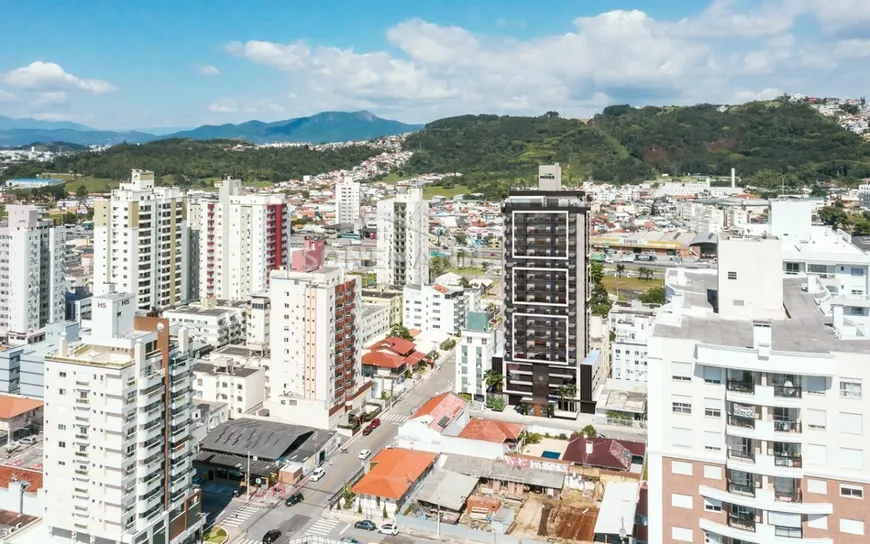 Foto 1 de Apartamento com 2 Quartos à venda, 72m² em Kobrasol, São José