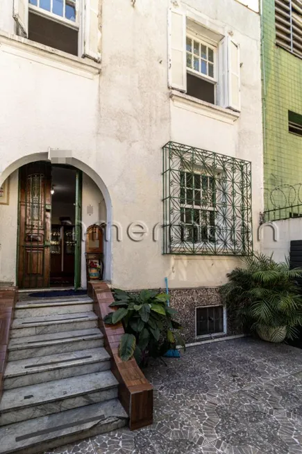 Foto 1 de Casa com 10 Quartos à venda, 300m² em Santa Cecília, São Paulo