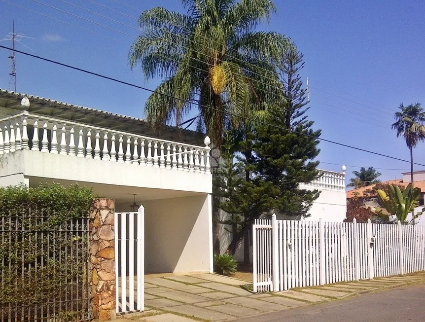 Foto 1 de Sobrado com 5 Quartos à venda, 800m² em Setor de Habitacoes Individuais Sul, Brasília