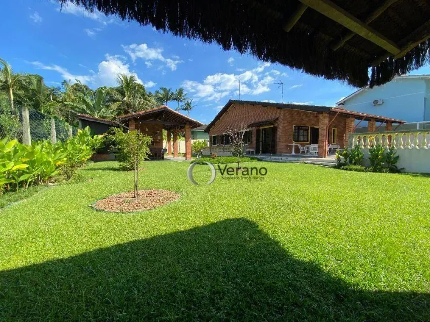 Foto 1 de Casa com 3 Quartos à venda, 200m² em Balneário Praia do Pernambuco, Guarujá