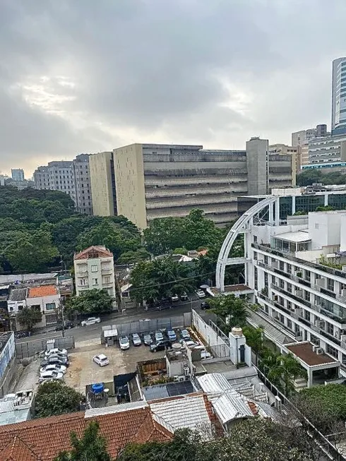 Foto 1 de Apartamento com 3 Quartos à venda, 145m² em Jardim América, São Paulo