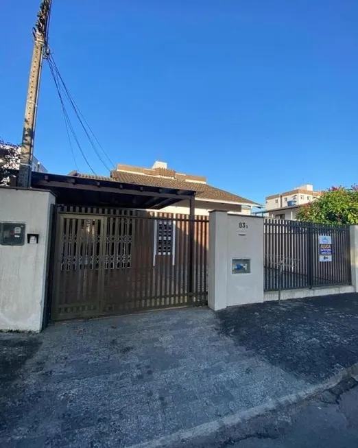 Foto 1 de Casa com 2 Quartos à venda, 80m² em Costa E Silva, Joinville