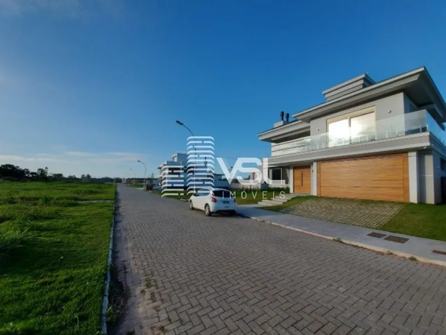 Foto 1 de Lote/Terreno à venda, 400m² em Ratones, Florianópolis