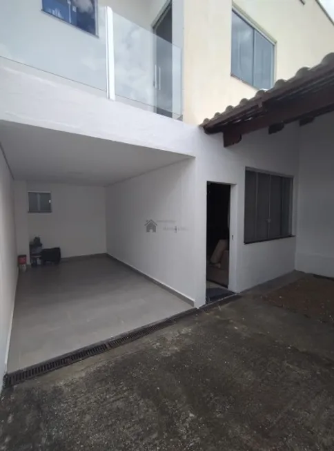 Foto 1 de Casa com 3 Quartos à venda, 126m² em Residencial Lagoa, Betim