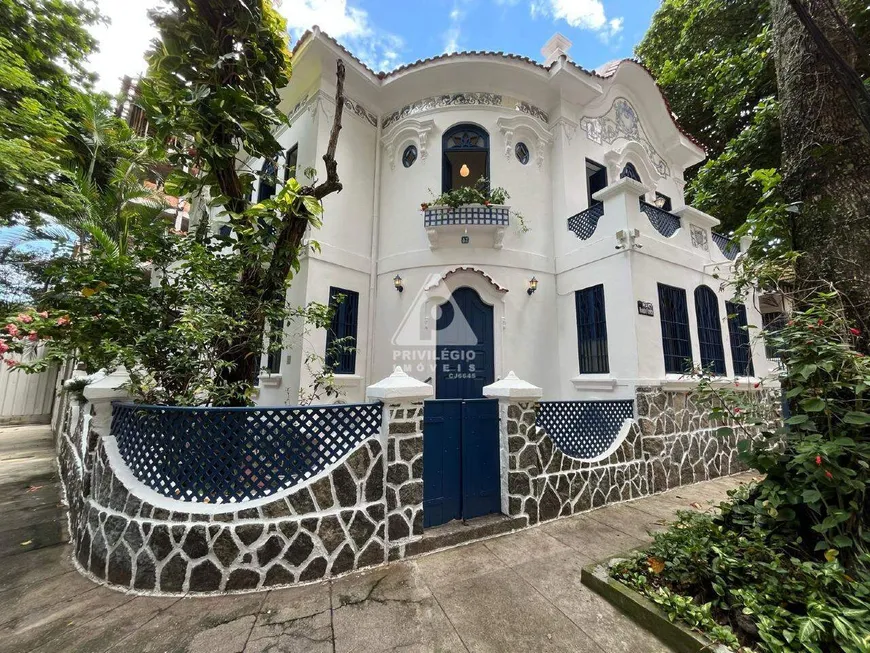 Casa na Rua Urbano Santos, Urca em Rio de Janeiro, por R 1.900.000