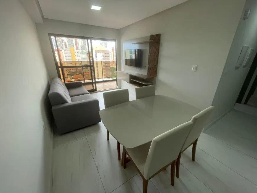 Foto 1 de Apartamento com 2 Quartos para alugar, 65m² em Cabo Branco, João Pessoa