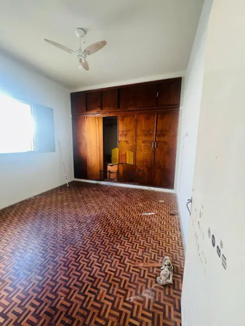 Foto 1 de Casa com 3 Quartos para alugar, 150m² em Jardim Nasralla, Bauru