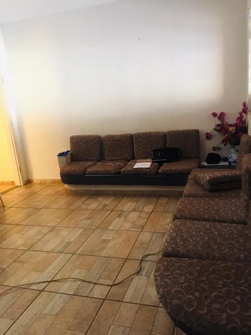 Foto 1 de Casa com 5 Quartos à venda, 230m² em Jardim Bandeirantes, São Carlos