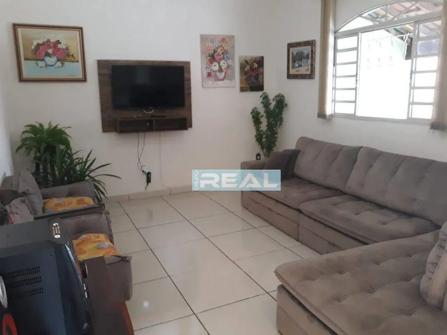 Foto 1 de Casa com 2 Quartos à venda, 100m² em Sao Jose, Paulínia