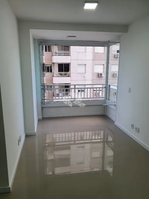 Foto 1 de Apartamento com 2 Quartos à venda, 51m² em Humaitá, Porto Alegre