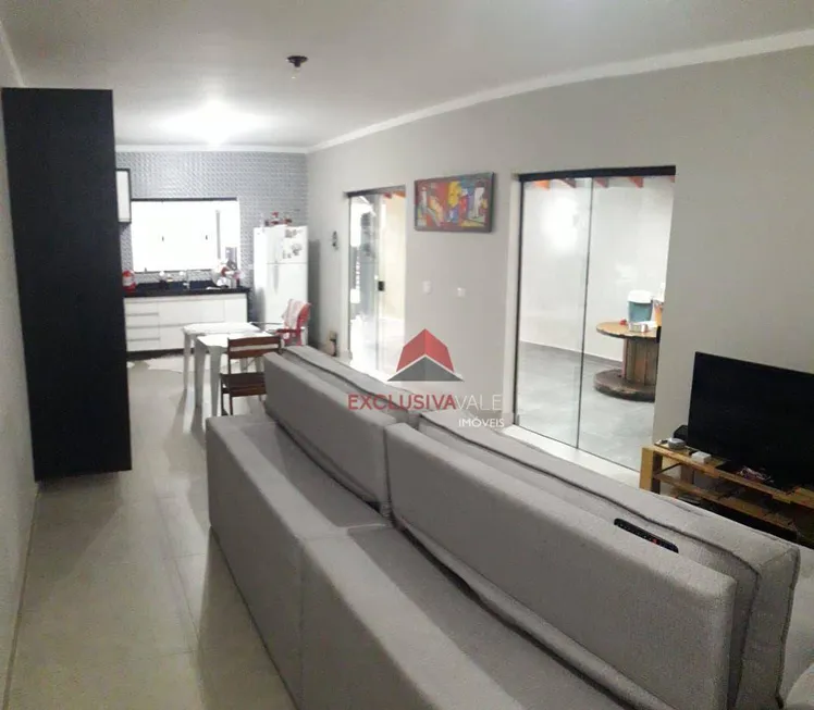 Foto 1 de Casa com 2 Quartos à venda, 77m² em Residencial Santa Paula, Jacareí