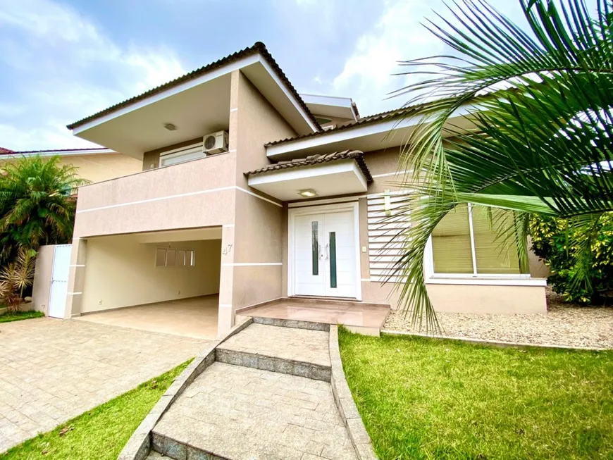 Foto 1 de Casa com 4 Quartos à venda, 330m² em Colonia Dona Luiza, Ponta Grossa