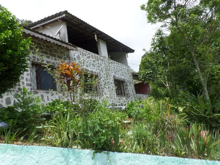 Foto 1 de Fazenda/Sítio com 4 Quartos à venda, 120m² em Pessegueiros, Teresópolis