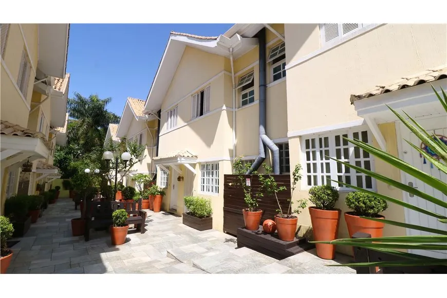 Foto 1 de Casa de Condomínio com 3 Quartos à venda, 138m² em Jardim Monte Kemel, São Paulo