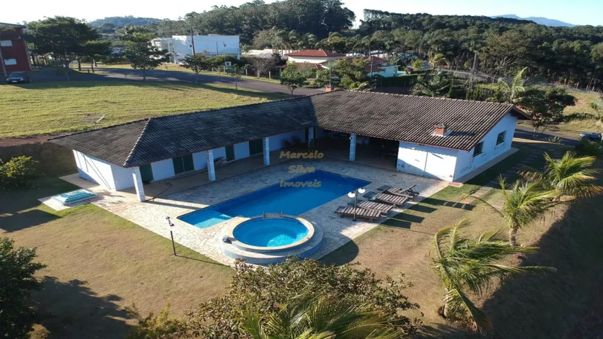 Foto 1 de Fazenda/Sítio com 4 Quartos à venda, 300m² em Porto Braganca, Bragança Paulista