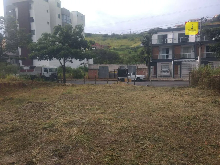 Foto 1 de Lote/Terreno à venda, 683m² em Recanto da Mata, Juiz de Fora