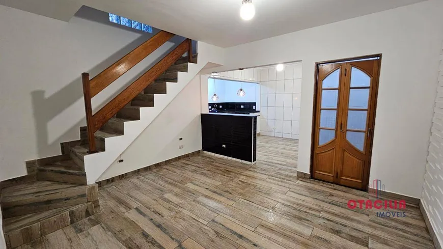 Foto 1 de Sobrado com 2 Quartos à venda, 96m² em Jardim Santo Alberto, Santo André