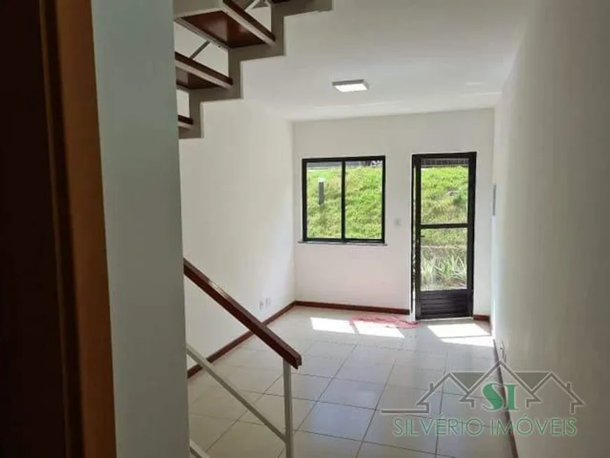 Foto 1 de Apartamento com 3 Quartos à venda, 80m² em Sao Sebastiao, Petrópolis