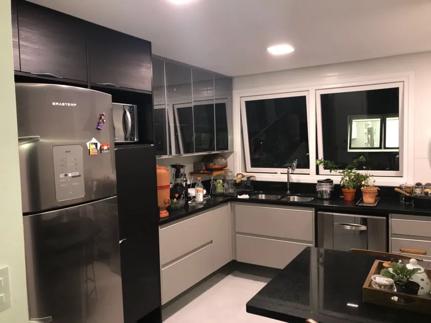 Foto 1 de Apartamento com 4 Quartos à venda, 158m² em Menino Deus, Porto Alegre