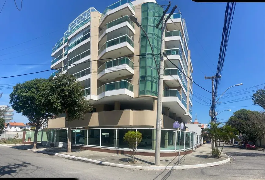 Foto 1 de Apartamento com 3 Quartos à venda, 95m² em Braga, Cabo Frio