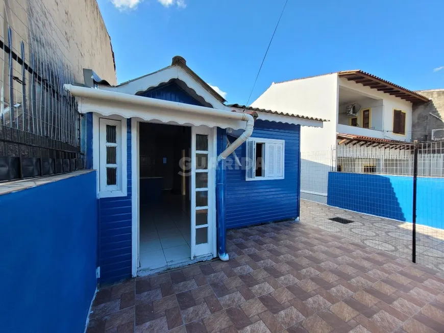 Foto 1 de Casa com 2 Quartos para alugar, 60m² em Jardim do Salso, Porto Alegre