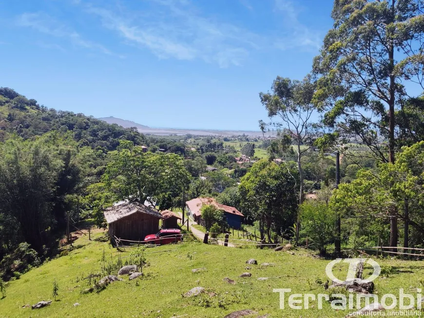 Foto 1 de Lote/Terreno à venda, 5798m² em Encantada, Garopaba