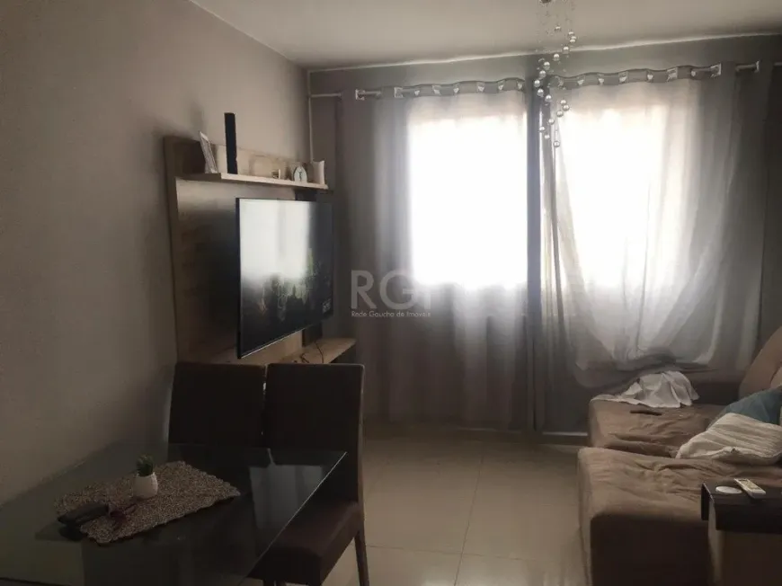 Foto 1 de Apartamento com 2 Quartos à venda, 40m² em Hípica, Porto Alegre