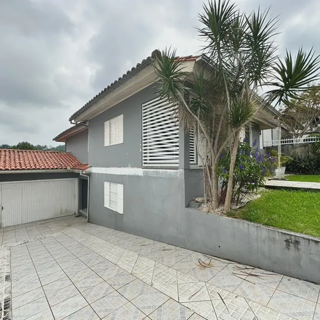 Foto 1 de Casa com 3 Quartos à venda, 320m² em Loteamento Seis, Criciúma