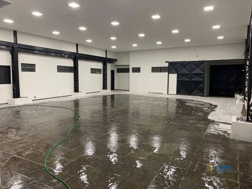 Foto 1 de Galpão/Depósito/Armazém para alugar, 550m² em Santa Maria, Uberaba