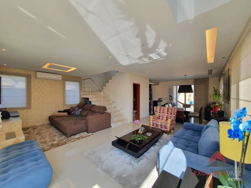 Foto 1 de Casa de Condomínio com 4 Quartos à venda, 271m² em Urbanova, São José dos Campos