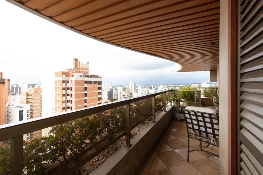 Foto 1 de Apartamento com 4 Quartos à venda, 561m² em Cambuí, Campinas