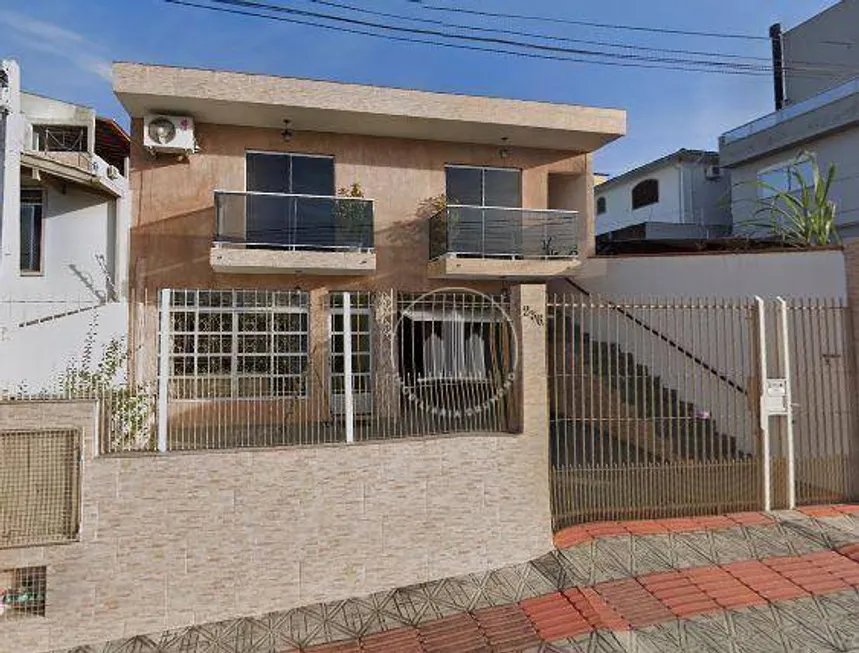 Foto 1 de Casa com 6 Quartos à venda, 359m² em Capoeiras, Florianópolis