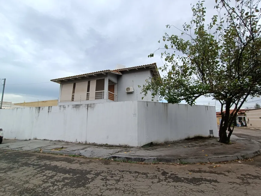 Foto 1 de Casa com 4 Quartos à venda, 362m² em Residencial Eldorado, Goiânia