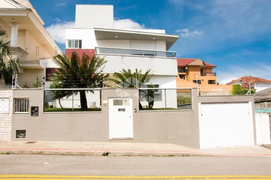 Foto 1 de Casa com 5 Quartos à venda, 600m² em Itaguaçu, Florianópolis