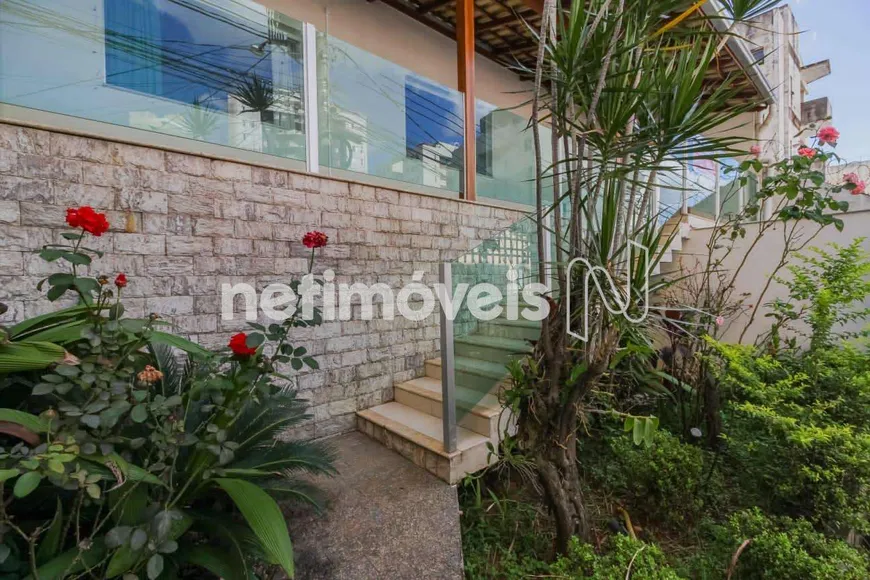 Foto 1 de Casa com 3 Quartos à venda, 330m² em Nova Granada, Belo Horizonte