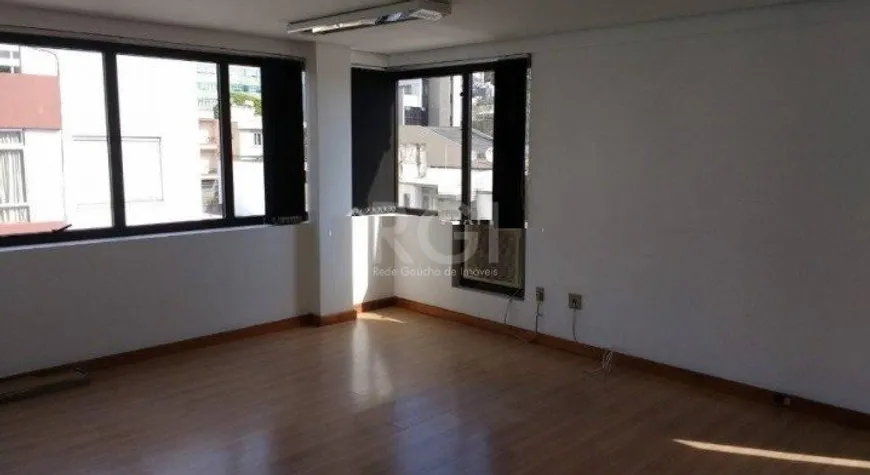 Foto 1 de Sala Comercial à venda, 37m² em Floresta, Porto Alegre