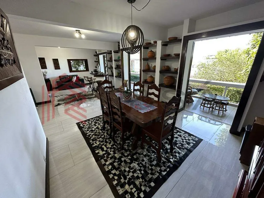 Foto 1 de Casa com 4 Quartos à venda, 367m² em Jardim Guanabara, Rio de Janeiro