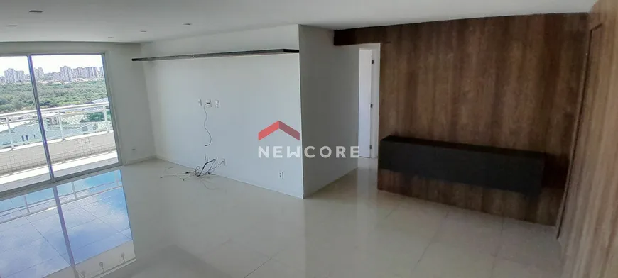 Foto 1 de Apartamento com 3 Quartos à venda, 146m² em Guararapes, Fortaleza