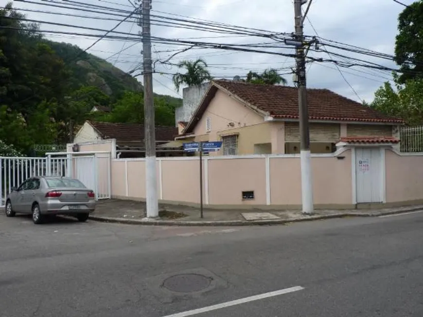 Foto 1 de Casa com 2 Quartos à venda, 200m² em São Francisco, Niterói