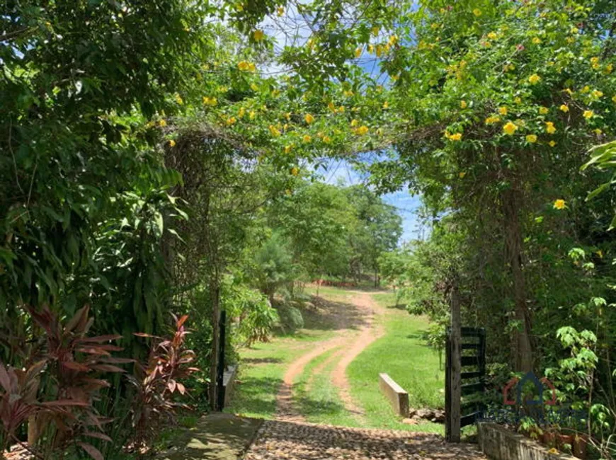 Foto 1 de Fazenda/Sítio com 3 Quartos à venda, 30000m² em Zona Rural , Chapada dos Guimarães