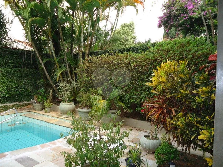 Foto 1 de Casa com 4 Quartos à venda, 490m² em Jardim Guedala, São Paulo