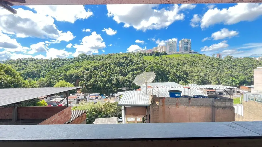 Foto 1 de Casa com 3 Quartos à venda, 230m² em Ipiranga, Juiz de Fora