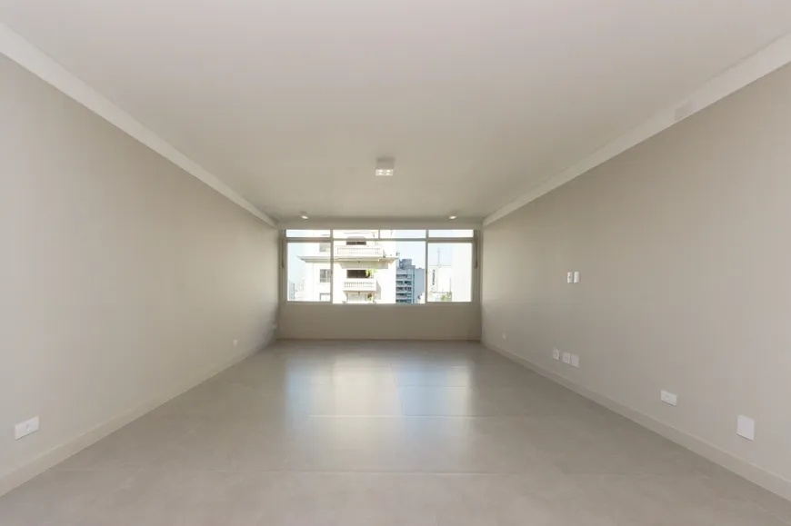 Foto 1 de Apartamento com 4 Quartos à venda, 212m² em Jardim Paulista, São Paulo