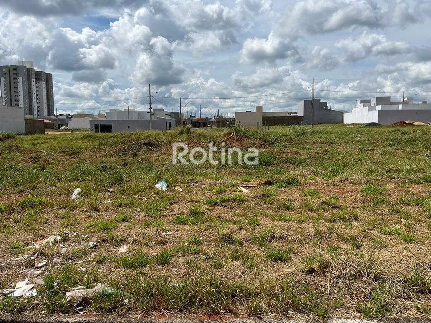 Foto 1 de Lote/Terreno à venda, 307m² em Laranjeiras, Uberlândia