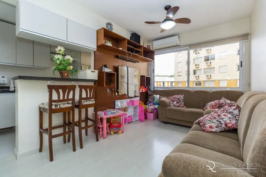 Foto 1 de Apartamento com 3 Quartos à venda, 66m² em Partenon, Porto Alegre