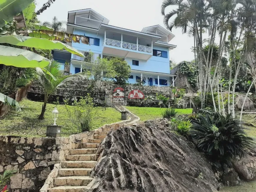 Foto 1 de Casa com 5 Quartos à venda, 450m² em Praia das Toninhas, Ubatuba