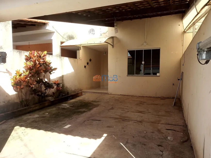 Foto 1 de Casa com 2 Quartos à venda, 82m² em Ajuda, Macaé