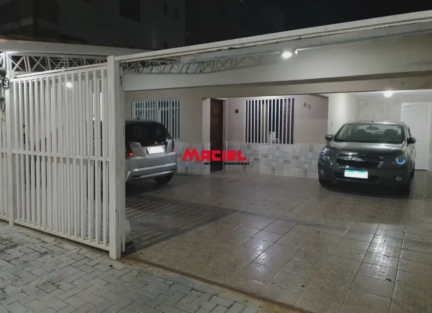 Foto 1 de Casa com 3 Quartos à venda, 220m² em Jardim das Indústrias, São José dos Campos