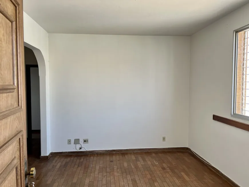 Foto 1 de Apartamento com 3 Quartos à venda, 140m² em Santo Antônio, Belo Horizonte