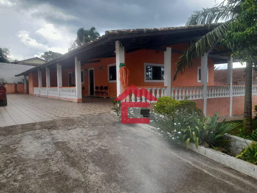 Foto 1 de Fazenda/Sítio com 5 Quartos à venda, 1000m² em Centro, São Roque